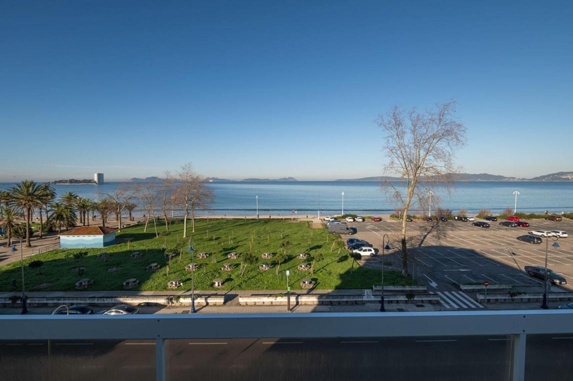 Primera Linea De Playa Samil Costa Con Garaje Incluido Vigo Bagian luar foto